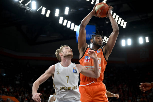 容中的稳定 容中的稳定